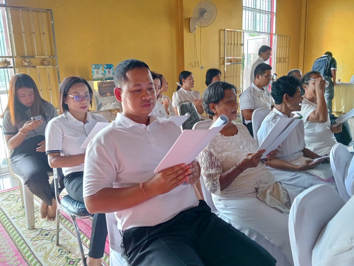 พช.สตูล ร่วมพิธีสวดพระพุทธมนต์และเจริญจิตตภาวนาอุทิศถวายพระราชกุศล สมเด็จพระนางเจ้าสิริกิติ์ พระบรมราชินีนาถ พระบรมราชชนนีพันปีหลวง และสมเด็จพระเจ้าลูกเธอ เจ้าฟ้าพัชรกิติยาภา นเรนทิราเทพยวดี กรมหลวงราชสาริณีสิริพัชร มหาวัชรราชธิดา